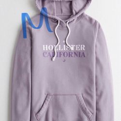 BRAND NEW HOLLISTER HOODIE FOR WOMEN.. SIZE MEDIUM ONLY..$25 DLLS..PRICEIS FIRM / NO DELIVERY 