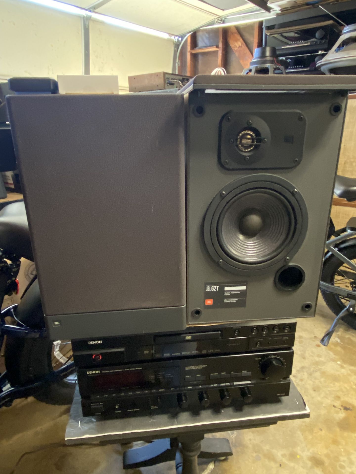 DENON STREAMING STEREO MUSIC SYSTEM WITH CD/DVD PLAYER JBL BOOKSHELF SPEAKERS 🔊 WITH BLUETOOTH 🔊.