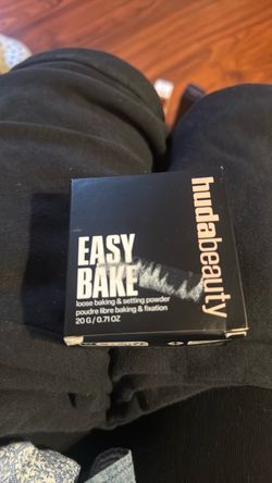 Huda beauty easy bake