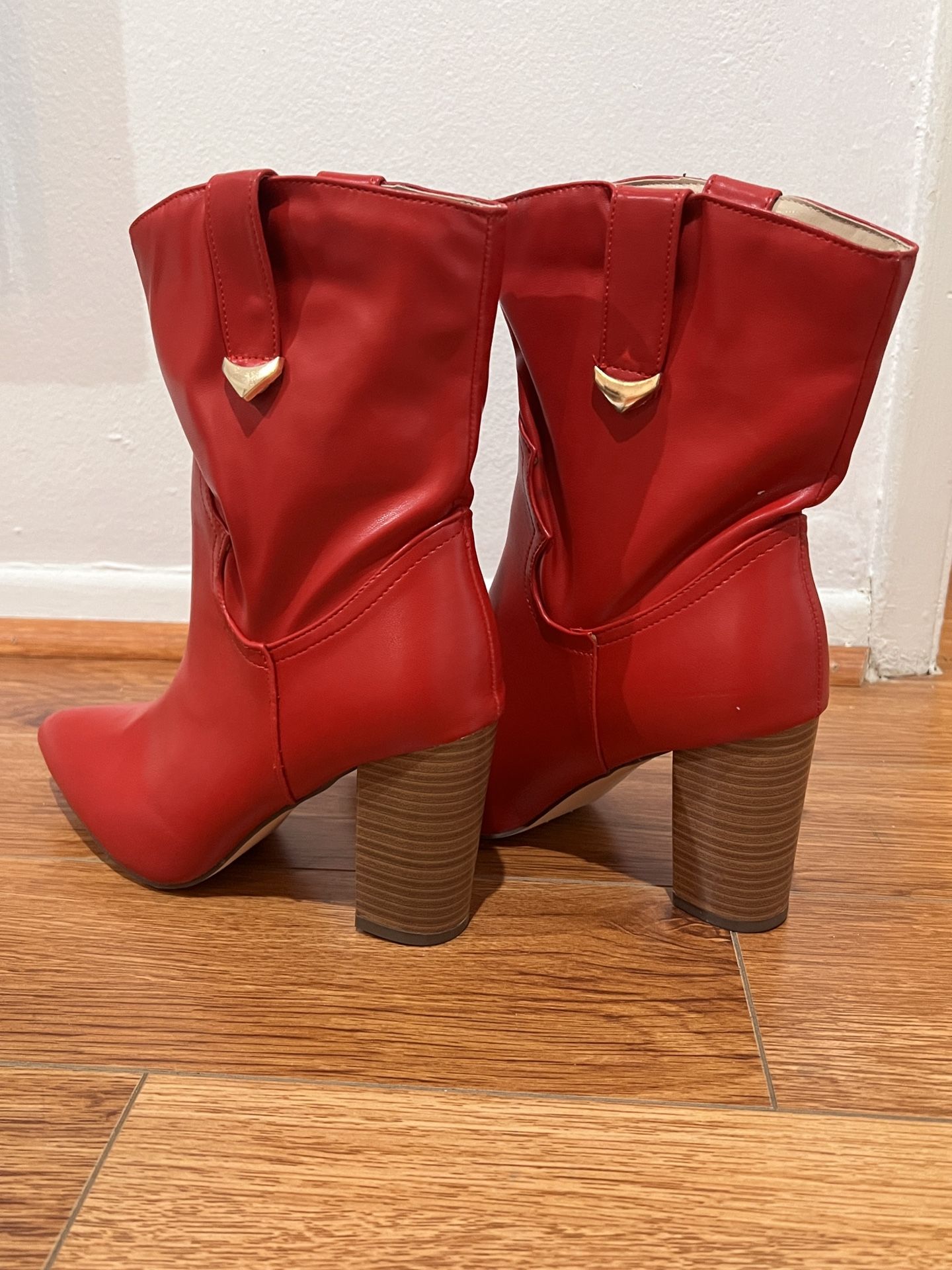 Lulu's Red Ankle Heeled Booties!