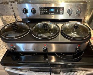 MegaChef Triple 2.5 Quart Slow Cooker & Buffet Server