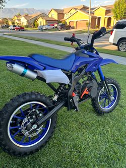 49cc 2 stroke gas mini dirt bike for kids ages 4-10,28 mph