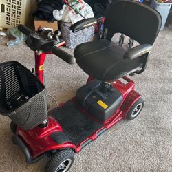 Vive Folding Scooter
