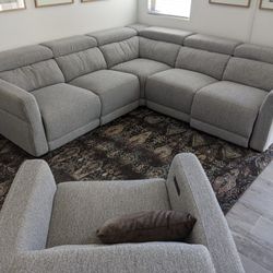 4-Seat Symmetrical Power Reclining Sectional And Chair