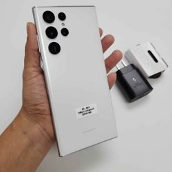 SAMSUNG Galaxy S22 Ultra,  Factory Unlocked,  Excellent Condition.  Like New 