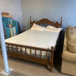 Nice Queen Wooden Bed (delivery available, read details)
