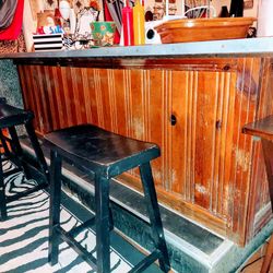 8ft Soild Oak Counter And 3 Oak Chairs Can Can Deliver Okc Area 30