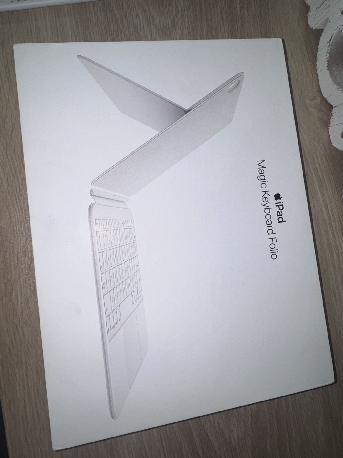 APPLE iPAD MAGIC KEYBOARD FOLIO