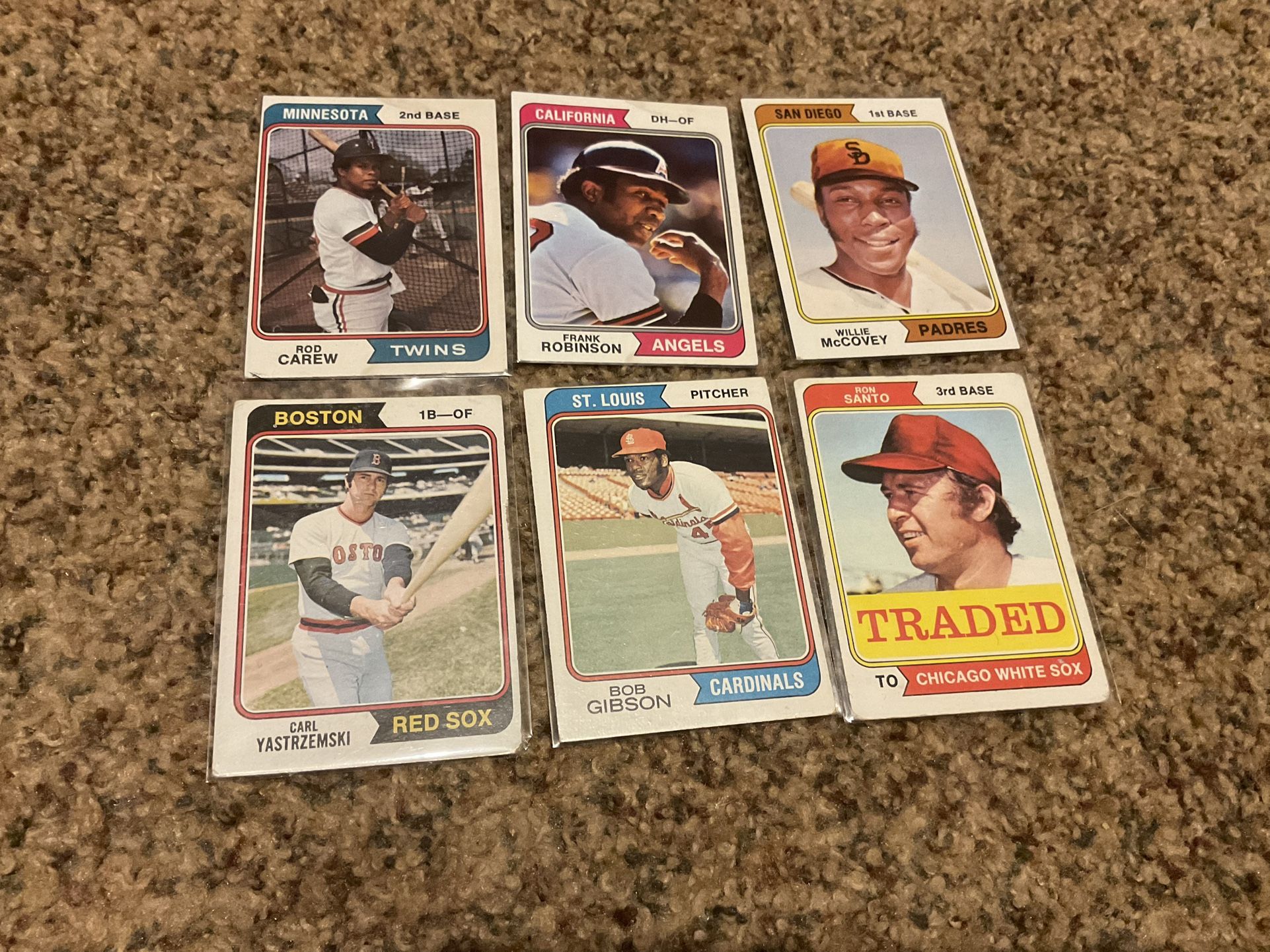 6 Hall Of Fame 1974 Topps Baseball Cards Yaz, Carew, McCovey, Gibson, Santo, Frank Robinson