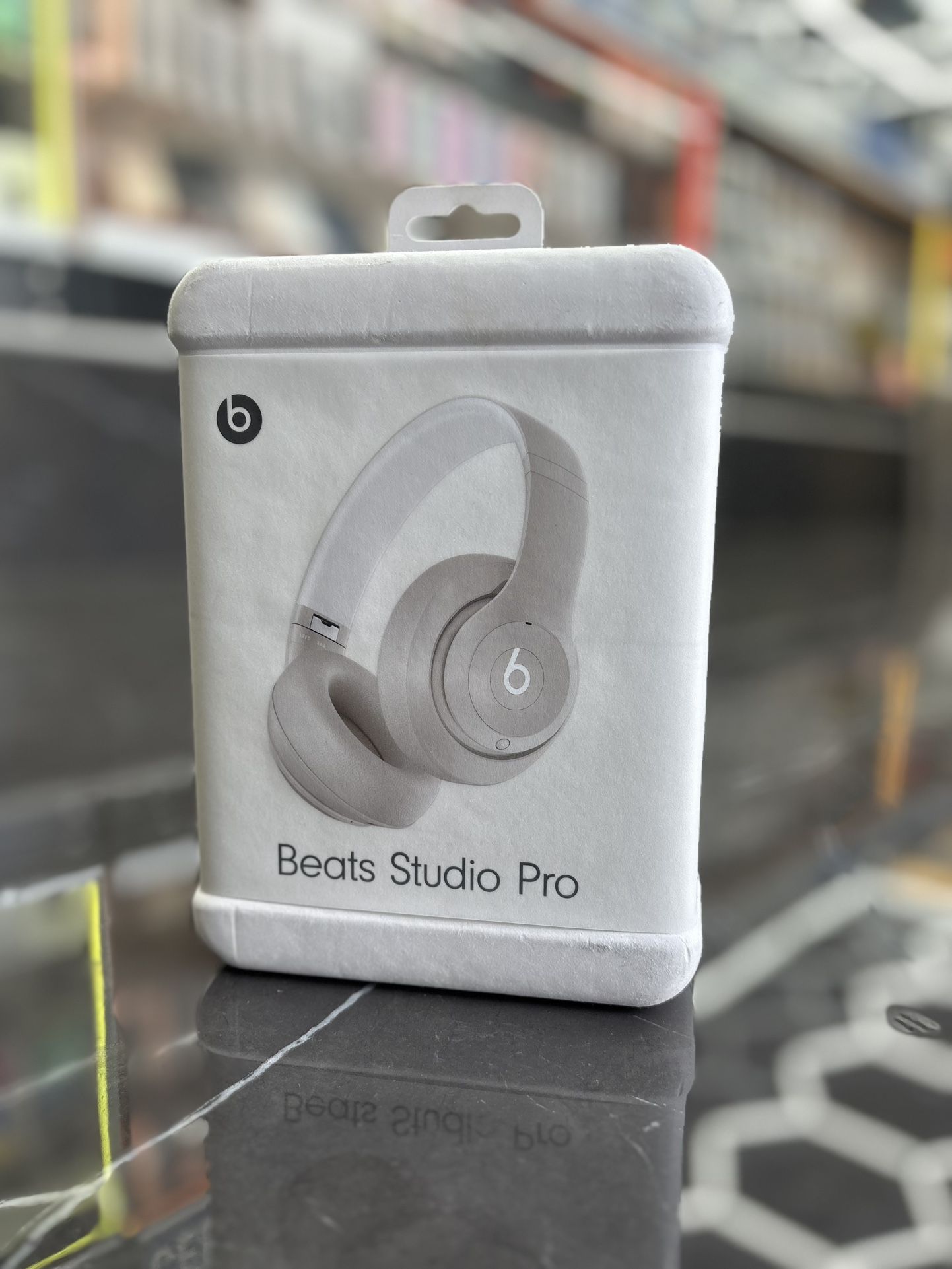 Beats Studio Pro Brand New $10 Down ( TAKE IT HOME IN PAYMENTS TODAY )