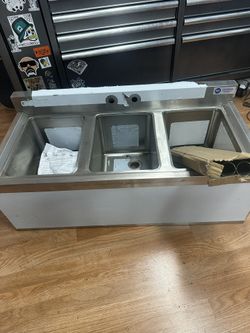 Stainless Steel 3 Basin Commercial Sink