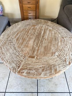 Pottery Barn Round coffee table