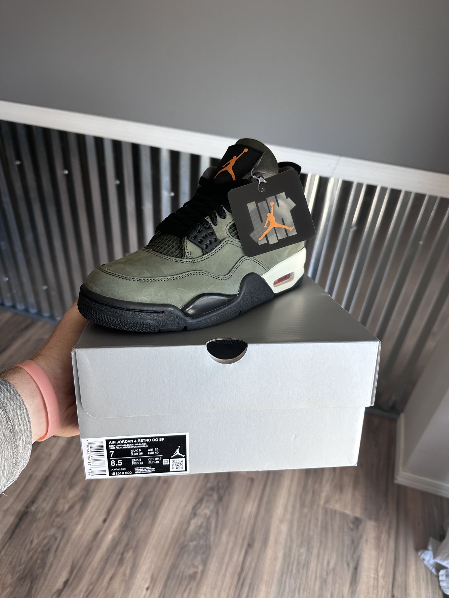 Undefeated Jordan 4