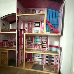 Pink Barbie Doll House 