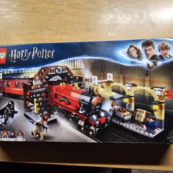 LEGO Harry Potter Hogwarts Express 