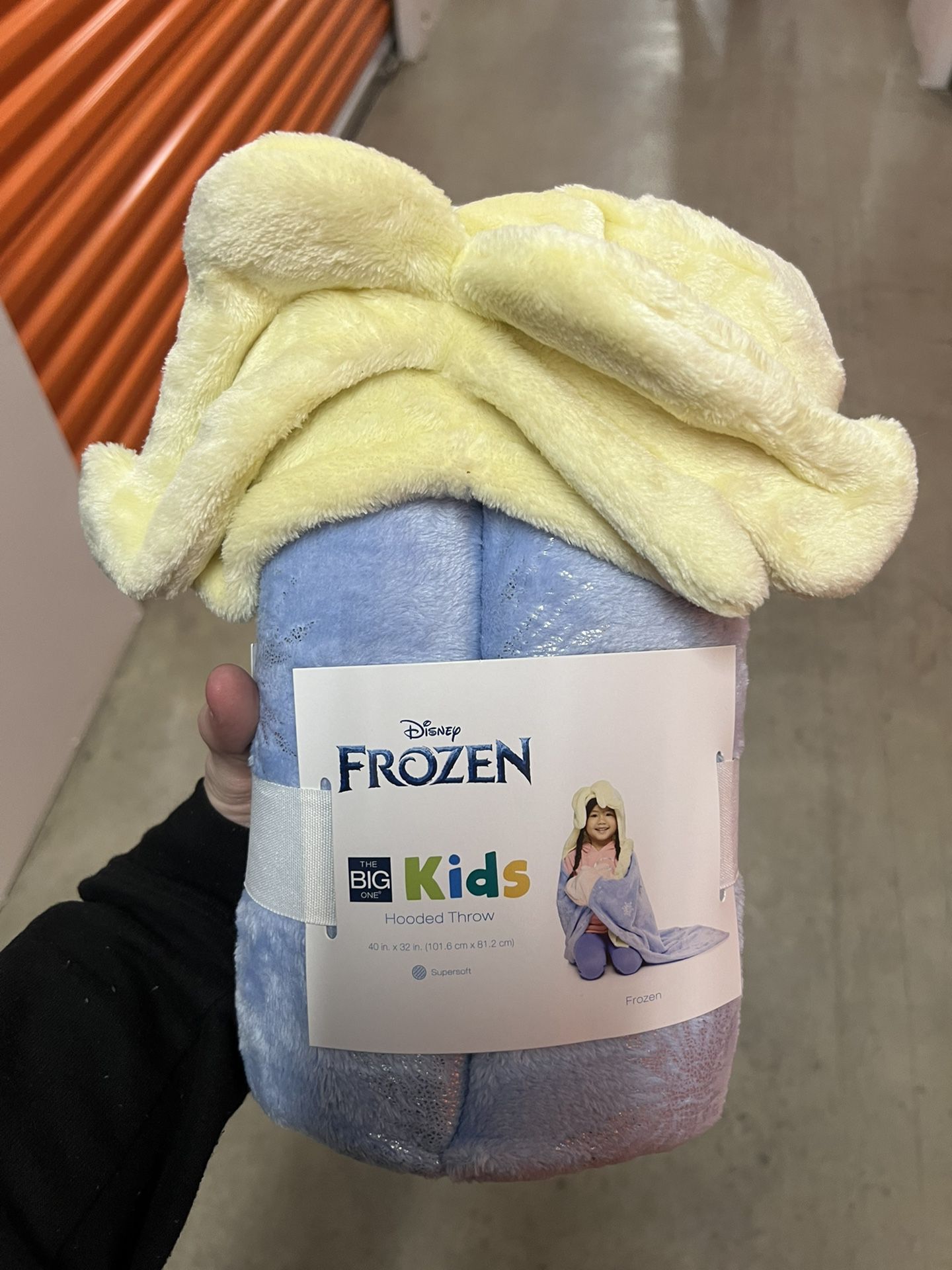 Frozen Elsa Hooded Fleece Blanket