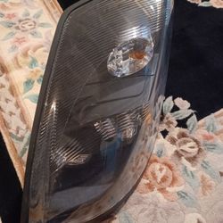 Volvo Headlight (Driver Side)