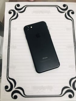 IPHONE 7 128 GB FACTORY UNLOCKED EXCELLENT CONDITION