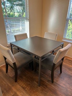 Kitchen/ Dining Room Table with chairs