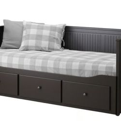 Twin bed