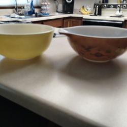 Two Large Vintage Pyrex Bowls