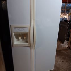 KENMORE ELITE REFRIGERATOR 