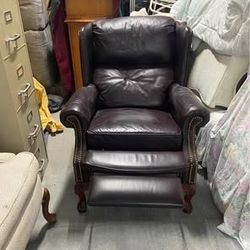 Dark brown leather recliner Floor to top of chair 41 inches  Width is 30 1/2  From seat to top of chair is 27 Depth is 21  From top of seat to floor i