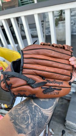 MacGregor CFG125R Baseball Glove
