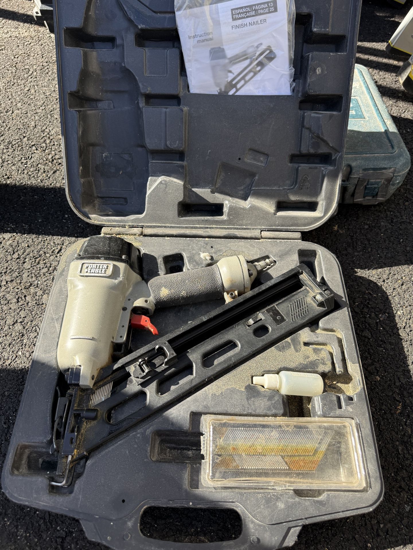 Porter Cable 15-gauge 2-1/2 In. Da250B. Nailer