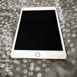 iPad Mini 4- White/Rose Gold - 128GB 