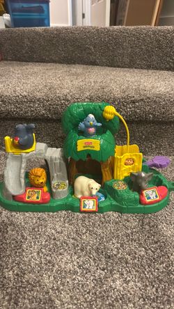 Fisher Price Little People Zoo
