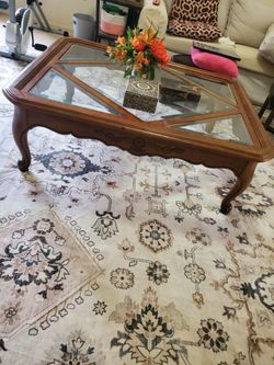 Center Table Excellent Condition