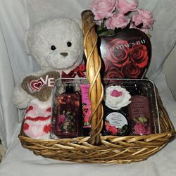 Valentine Gift Basket 