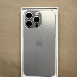 iPhone 15 Pro Max 256gb ATT Only 