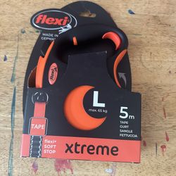 Flexi Xtreme Large 5m Tape Retractable Dog Leash 