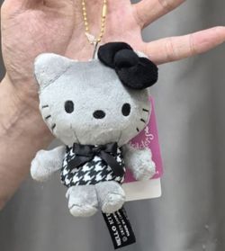 Hello Kitty Plush Keychain 