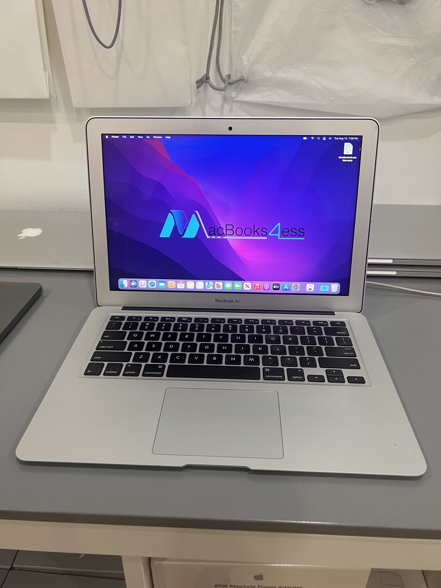 MacBook Air 13” i5 8GB 120GB for Sale in Rutherford, NJ - OfferUp