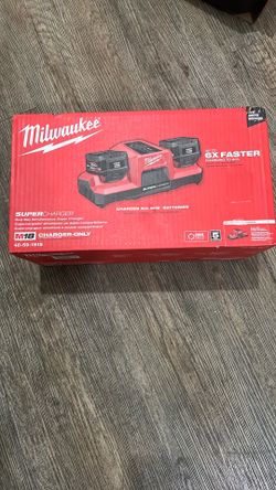Milwaukee Super Charger  Dual Bay Model 48-59-1815