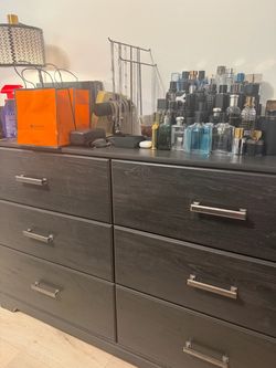 6 drawer nighstand and 2 drawer chest