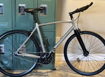 Like New Road bike Hybrid Bicycle  21 Inches 