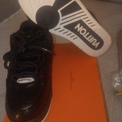 Brand New Lv Runner's Size 8,8.5