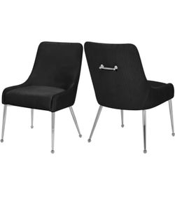 Selling 2 Dining Chairs