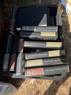 Complete Set Encyclopedia Britannica