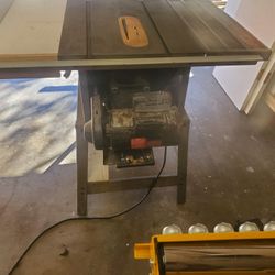 Delta Contracter Table Saw