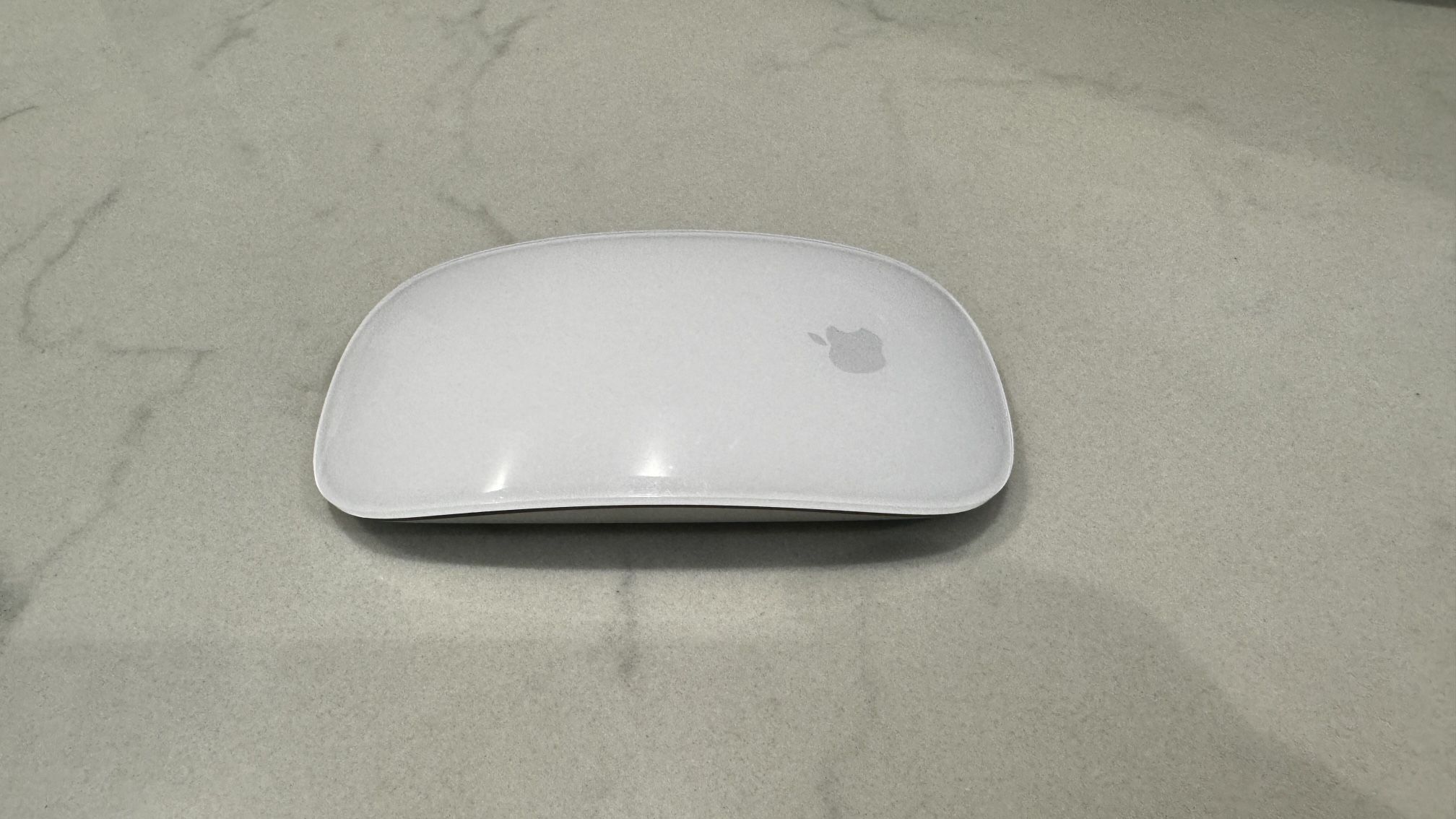 Apple Official Magic Mouse 2 (Bluetooth Rechargeable A1657)