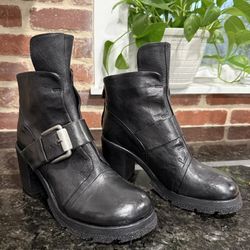 Untamed Street EDEN Black Leather Ankle Buckle Boots Made in Italy - 38