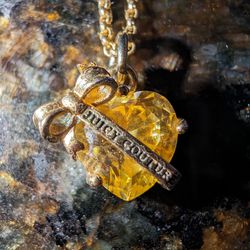 Juicy Couture Necklace - Yellow - Gold Heart - Bow 💛🎀