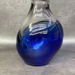 Gorgeous hand made/blown 4 1/2 Inch Glass Vase.  Similar to a human heart shape.