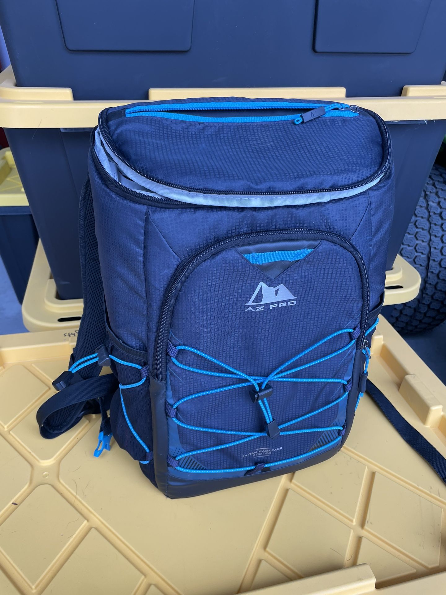 AZ Pro 24 Can Cooler Backpack