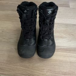 Winter Boots Youth Size 5